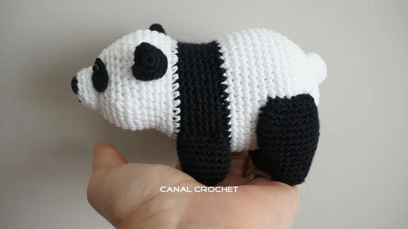 Вязаная панда